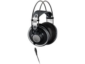 AKG K702