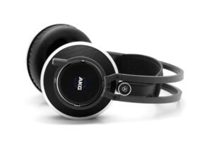 AKG K812